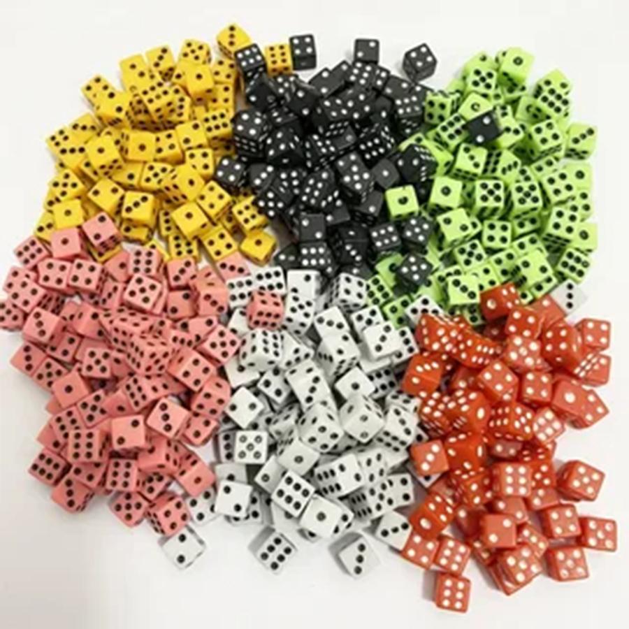 200/500/600 Stück Mini Sechsseitige Acrylwürfel 8mm Versammlungsfest Party Brettspielkarten Spiel Requisiten Unterhaltung Zubehör XJM