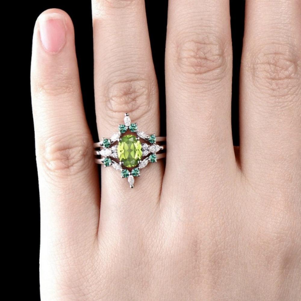 Luksusowy Nowy Europejski Piękny Damski Trzyczęściowy Pierścionek Inkrustowany Oliwkowozielonym Cyrkoniowym Pierścionkiem Biżuteria Ślubna Zaręczynowa