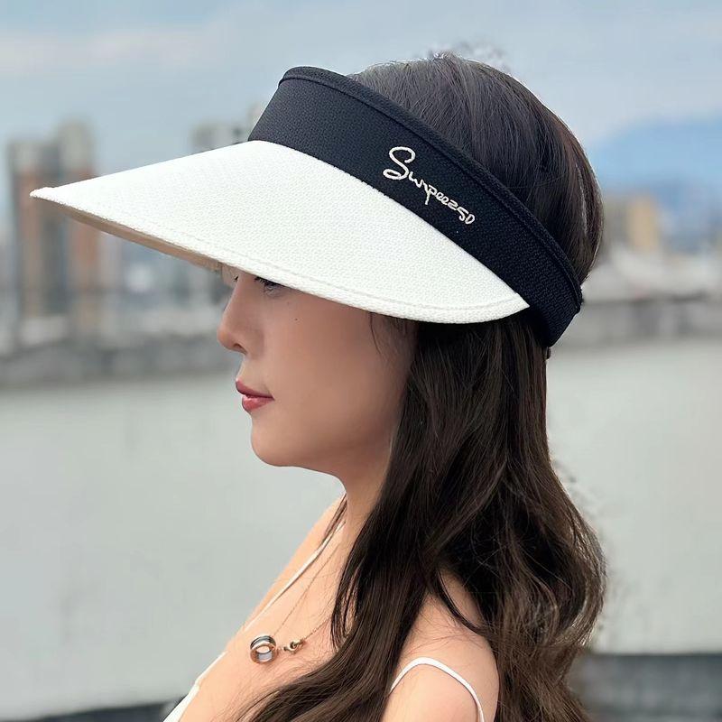 

Classic Style Sun Shade Sun Protection Hat Women s UV Protection Air Top Foldable 2025 New Arrival Face-Showing Small Sun Hat White + Black