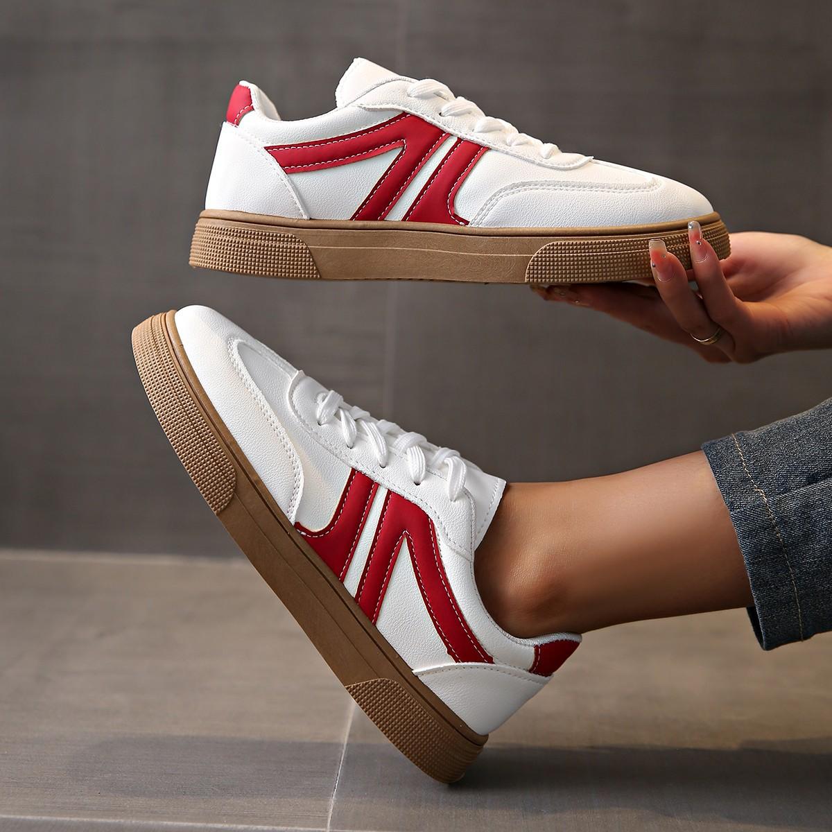 

Большие размеры женские ретро повседневные модные спортивные туфли с круглым носком для бега на плоской подошве 41 красный