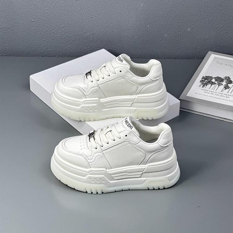 Leather red retro board shoes women's small height increase white shoes 2025 autumn new versatile sports and leisure shoes