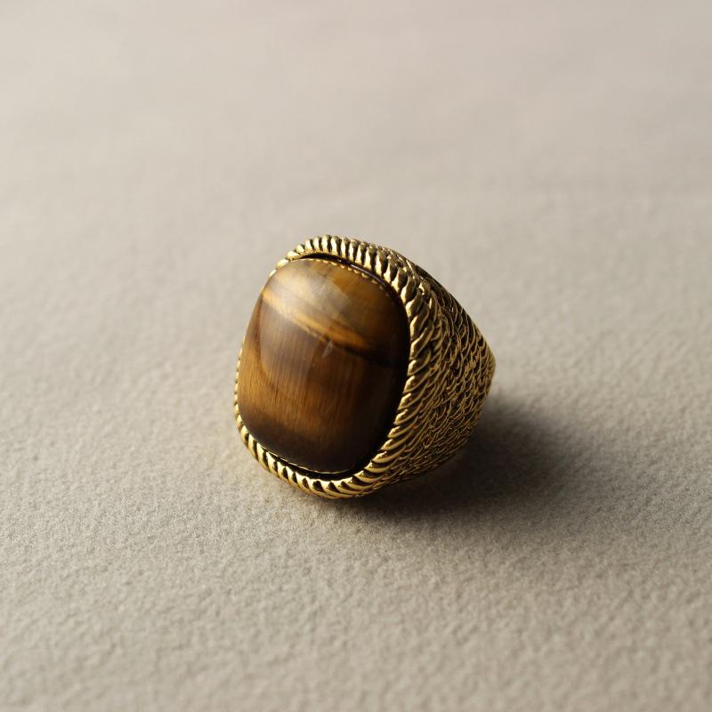 Inel Vintage Distresed cu Piatră Prețioasă Franceză pentru Femei: Exquisit, High-End, Lux Ușor, Eleganță Inspiratoare în Stil INS.