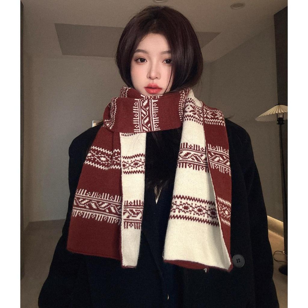 Wendebarer Schwarzer Fair Isle Winter-Snood - Gemütlicher und Stilvoller Weihnachtsstrickschal