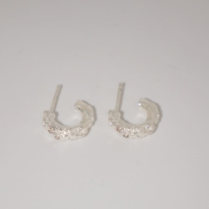 ovoe studio Rocky earrings