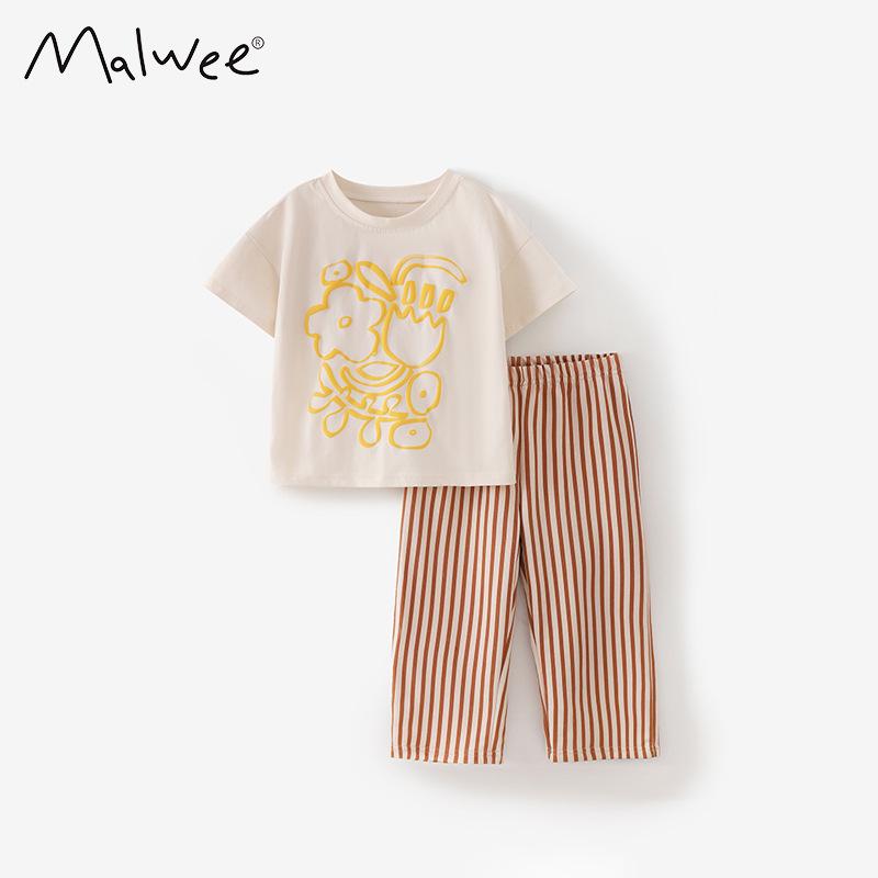 

Милый летний комплект из двух предметов для девочек Malwee: Европейский и американский стиль, короткий рукав, круглый вырез для маленьких девочек Size 110