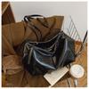 Casual Large-capacity Bag Women's Autumn and Winter New Fashion Textured Shoulder Bag Retro Commuter Tote Bag