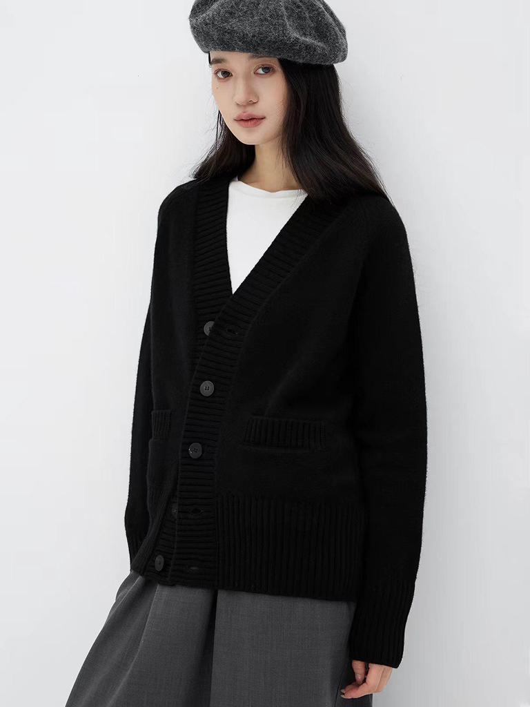 Women's 100% Wool V-Neck Knit Cardigan, Autumn/Winter Loose Fit Sweater Coat with Hidden Pockets
