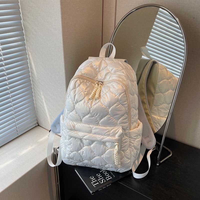 Simple and Versatile Cotton Clothes, Backpacks for Women, Relaxed Niche Twist Backpacks, Large-capacity Fluffy Student School Bags.