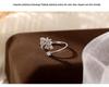 Bague de luxe pour femme Banyan Tree en argent avec nom de famille - Design personnalisé haut de gamme pour l'index