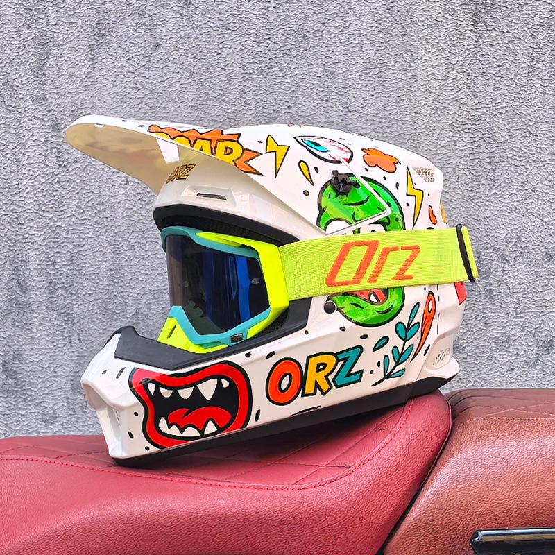 Orz Multi-Purpose Helmet for Off-road, Electric Bicycles, and Mountain Riding - Suitable for Children, Teenagers, Men, and Women.