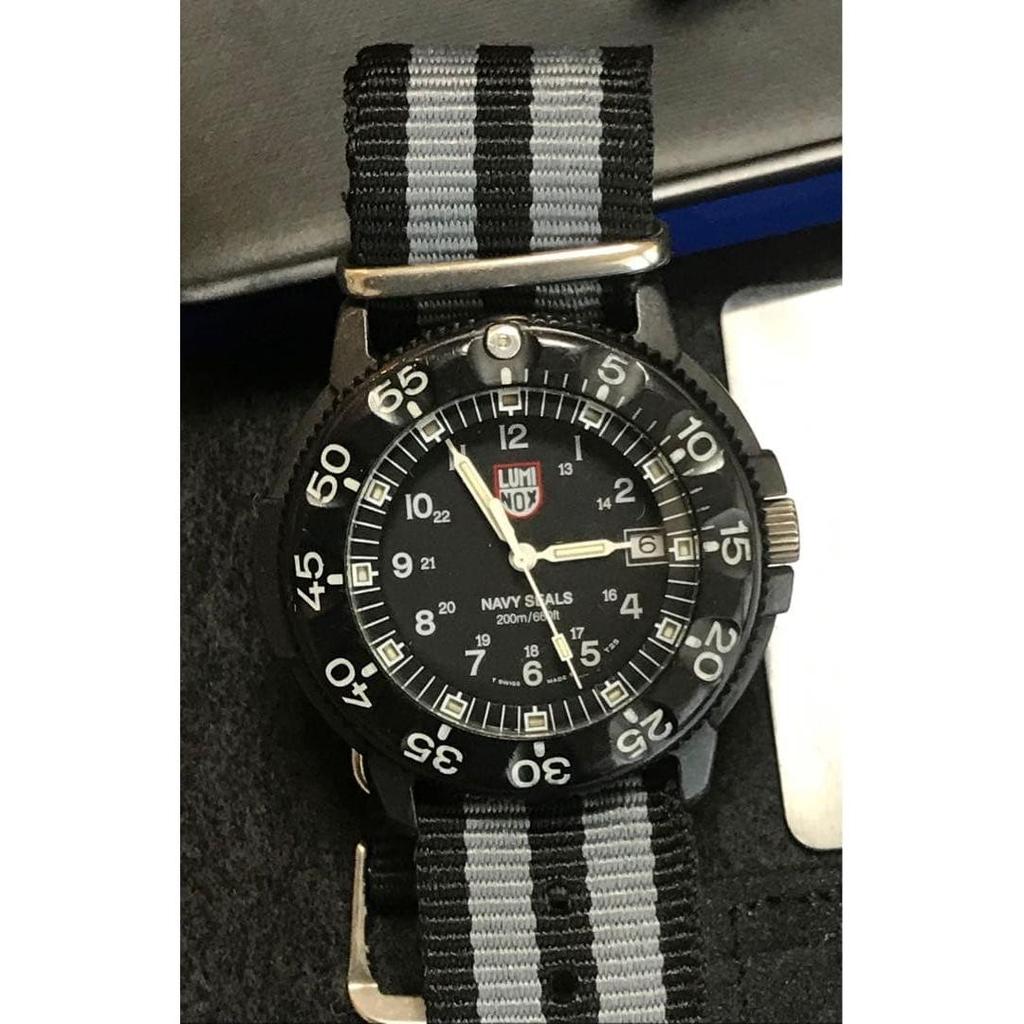 Used Luminox 3000 series first 007 color