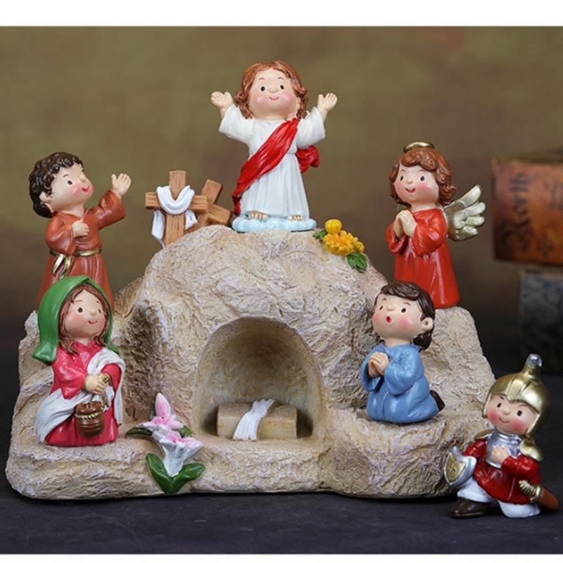Miniature Christmas Resurrection Ornament with Resin Figures and LED light for Seasonal Home Decoration