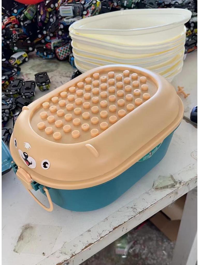 Metal Car Storage Barrel with Pull-back Action, Iron Green Toy Car In Mini Children's Box.
