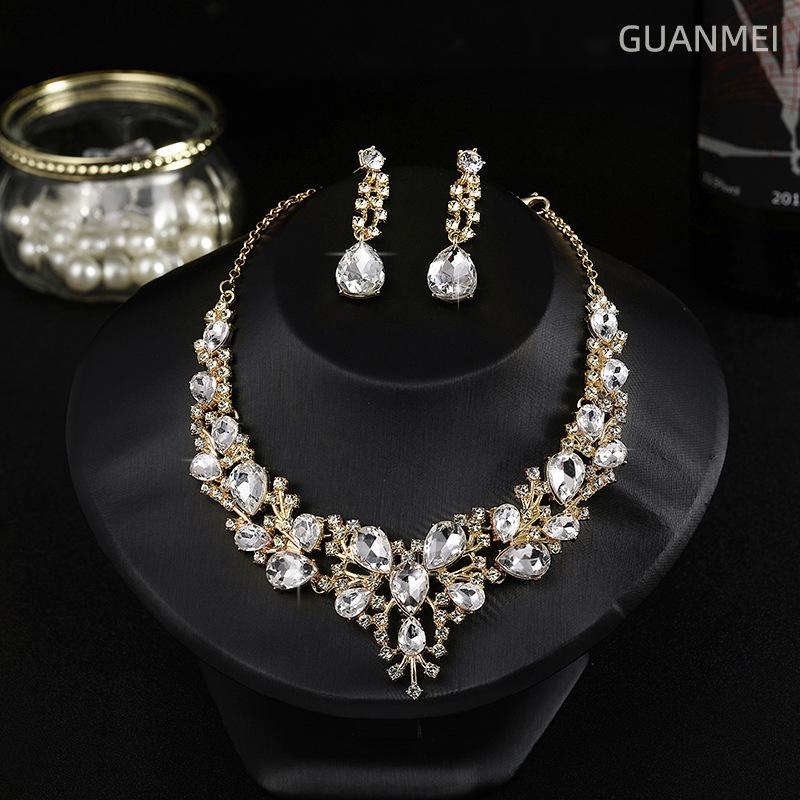 Retro Design European and American Crystal Gemstone Necklace Earrings Set Exquisite Design Fashion Temperament Bridal Jewelry 2026