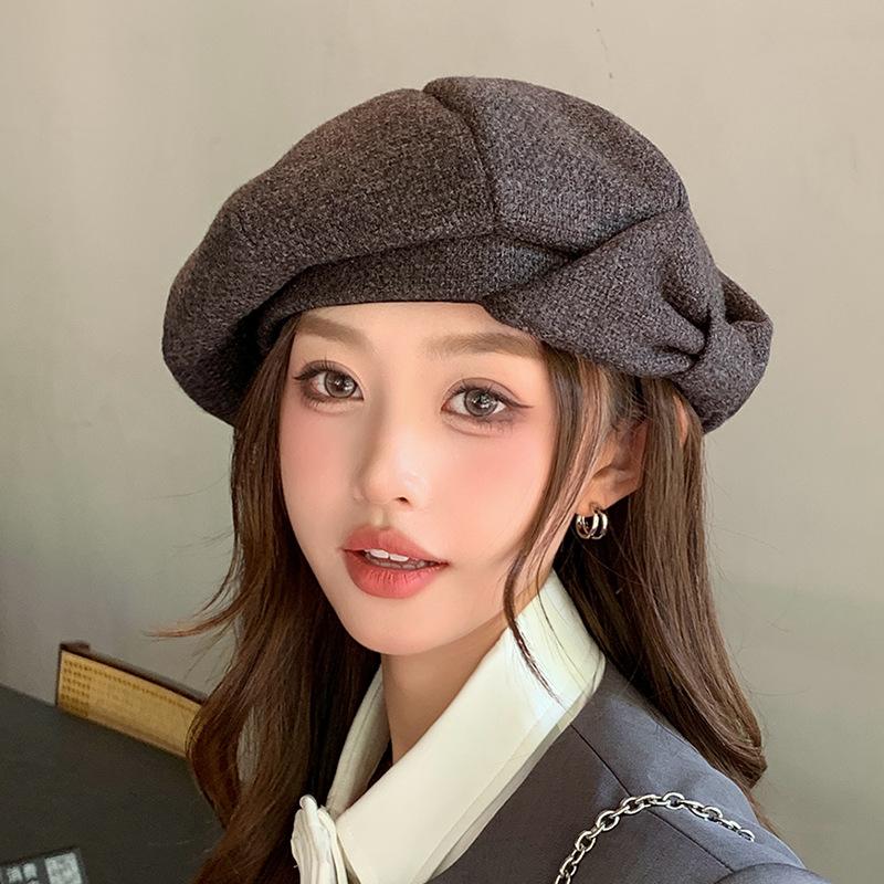 

Класичні теплі берети у французькому стилі Одноколірні великі в’язані берети Елегантна кепка-маляр Еластичні капелюхи Tam для жінок осінь і зима темно-сірий
