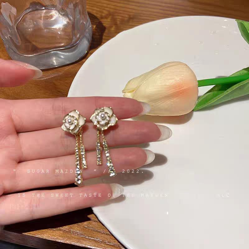 S Silver Pearl Stud Earrings Female Sense Niche Versatile Earrings Unique Beautiful Ear Jewelry Earrings