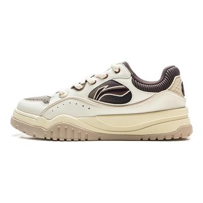 Li Ning Classique Mode Tendance Semelle Épaisse Augmentant la Hauteur Amincissant Polyvalent Chaussures Pain Homme Baskets Blanc Cassé AGCV463-1