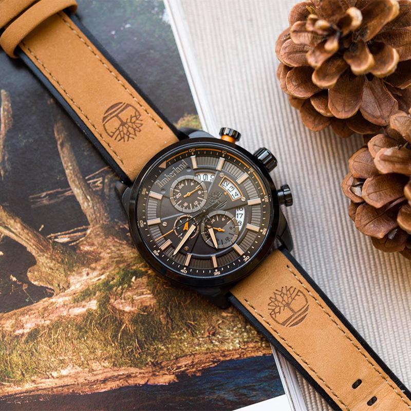 Timberland Callahan Series Watch Quartz Movement Beige Dial Chronograph Outdoor Sports American Vintage Men watches TDWGF2102604
