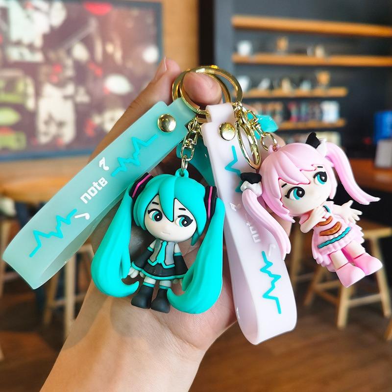 New Hatsune Miku Anime Keychain Fashion Accessories Resin Action Figure PVC Keychain Car Pendant Bag Pendant Small Gift