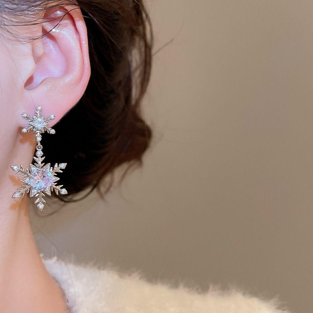 Rhinestone Snowflakes Earrings Light Luxury Zircon Dangle Earrings  New Year