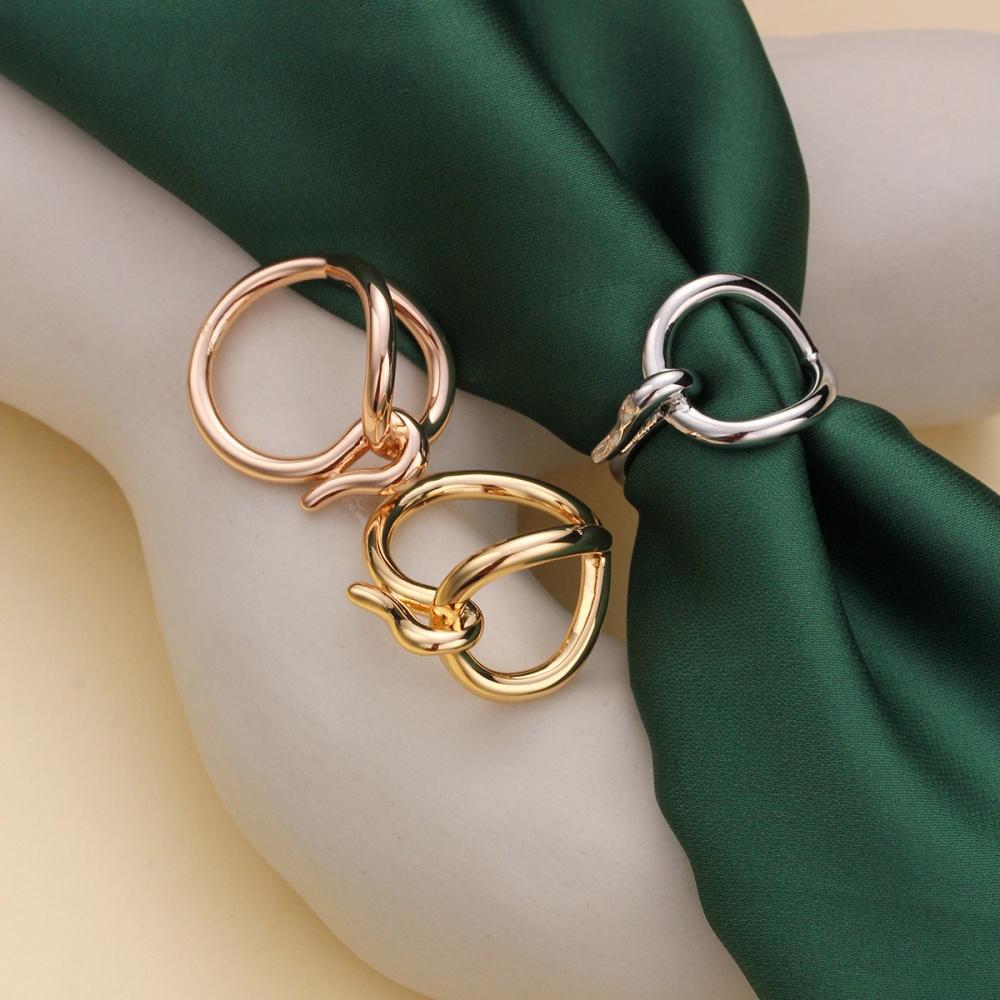 1pcs Women Shawl Ring Clip Scarves Fastener Silk Scarf Buckle Holder Hollow Brooches Wedding Jewelry Female Clothing Accessories