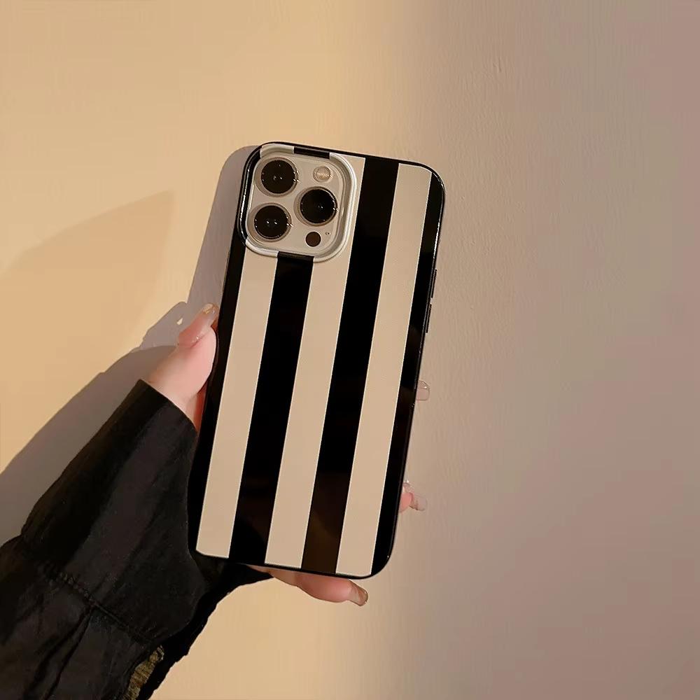 

Fashion Retro White Striped Pattern Phone Case For iPhone 17 Air 16 Pro Max 15 14 Plus 13 12 11 Shockproof Silicone Back Cover iPhone Air