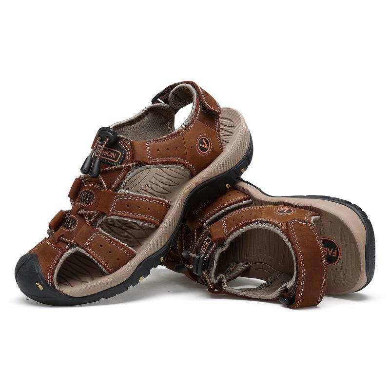 Outdoor creek sandals men wear new Velcro sports and leisure breathable soft-soled beach sandals in summer