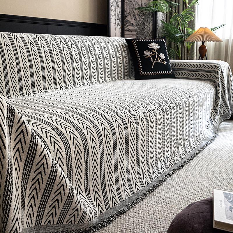 Chenille Cat-Scratch Resistant Sofa Throw - All-Season, High-End Feel, Fully Wrapped, Dirt-Resistant Blanket Cover