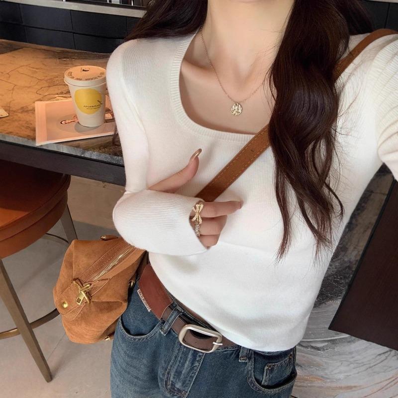 Gray bottoming shirt women's autumn and winter new square neck long-sleeved knitted low-neck sweater with slim-fitting early autumn top