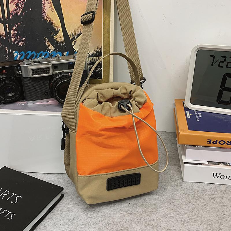 Popular small bag women's summer new trend fashion portable messenger bag casual bucket mobile phone bag