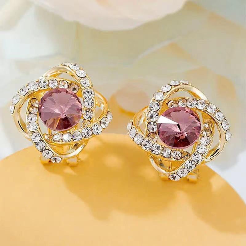 

Super dazzling flower-shaped zirconia jewelry earrings, exuding an elegant and sophisticated vibe, and suitable for various occasions. розовый