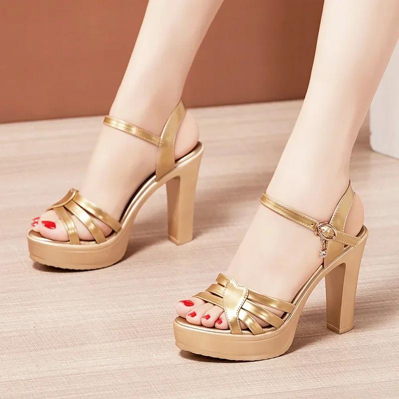 Small Size 32-43 Elegant Block High Heels Sandals Patent Leather 2025 Summer Women's Thick Platform Shoes for Dress Wedding