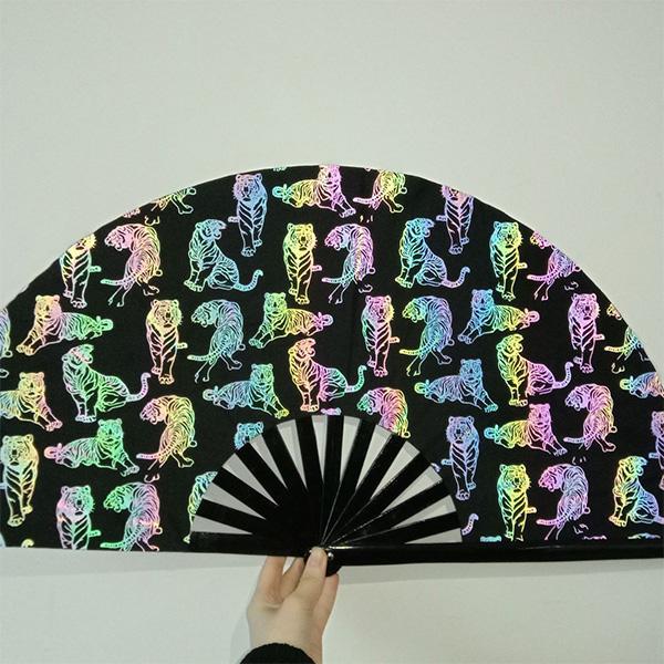 33cm Reflective Fan 13-inch Kung Fu Fan Rainbow Reflective Fabric Fan Large Bamboo-framed Fan