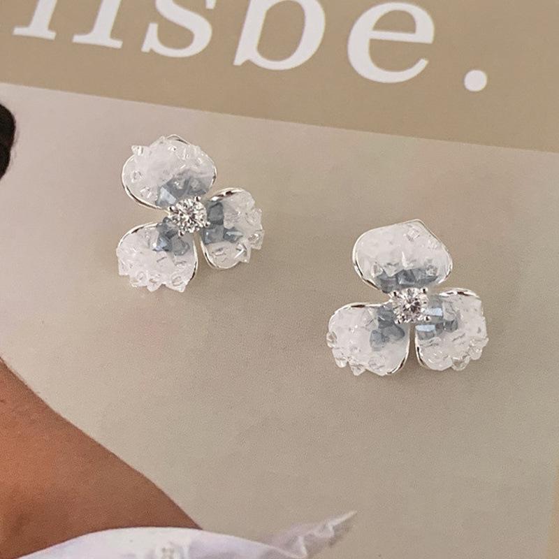 Süße Romantische Farbverlauf Kirschblüten Rosa Gebrochener Diamant Kristall Drei-Blatt-Blume Ohrstecker für Damen Piercing Schmuck