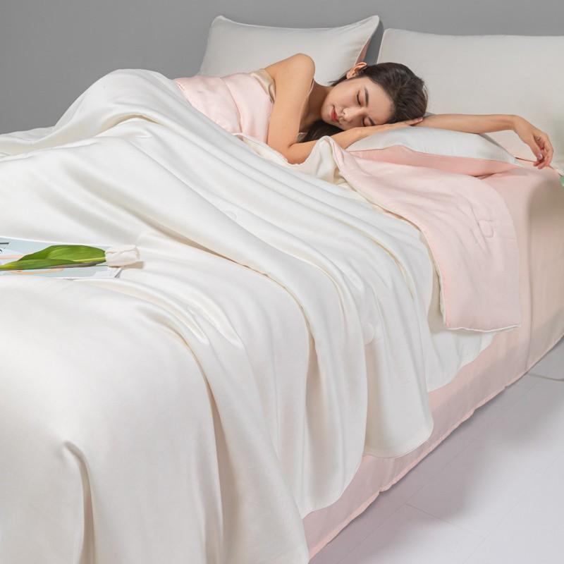 A-Class Dual Color Cool Ice Silk Summer Quilt, Washable Summer Single Double Bed Quilt Set for Student Dormitory