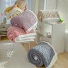 Winterdecke aus Taft-Lammfleece – dicker, warmer Flor und einfarbiger Flanellbezug