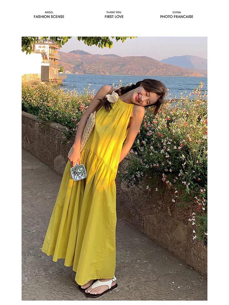 Elegant Yellow Sleeveless Halter Neck A-line Dress - Women's Retro Resort Style.