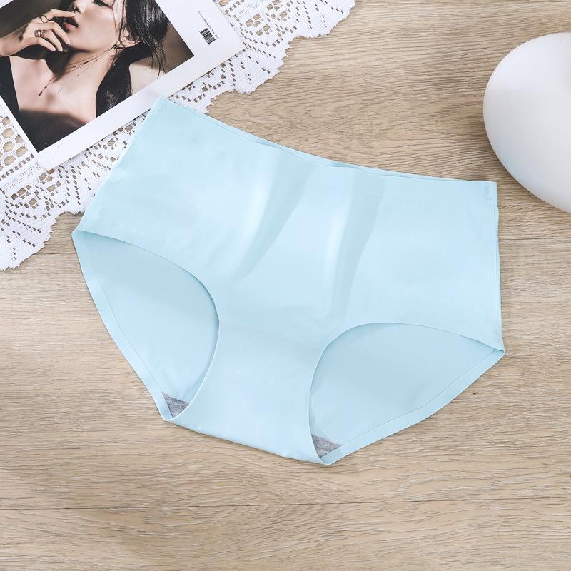 Women's Seamless Ice Silk Mid-Waist Breathable Panties - Sexy One-Piece Triangle Design