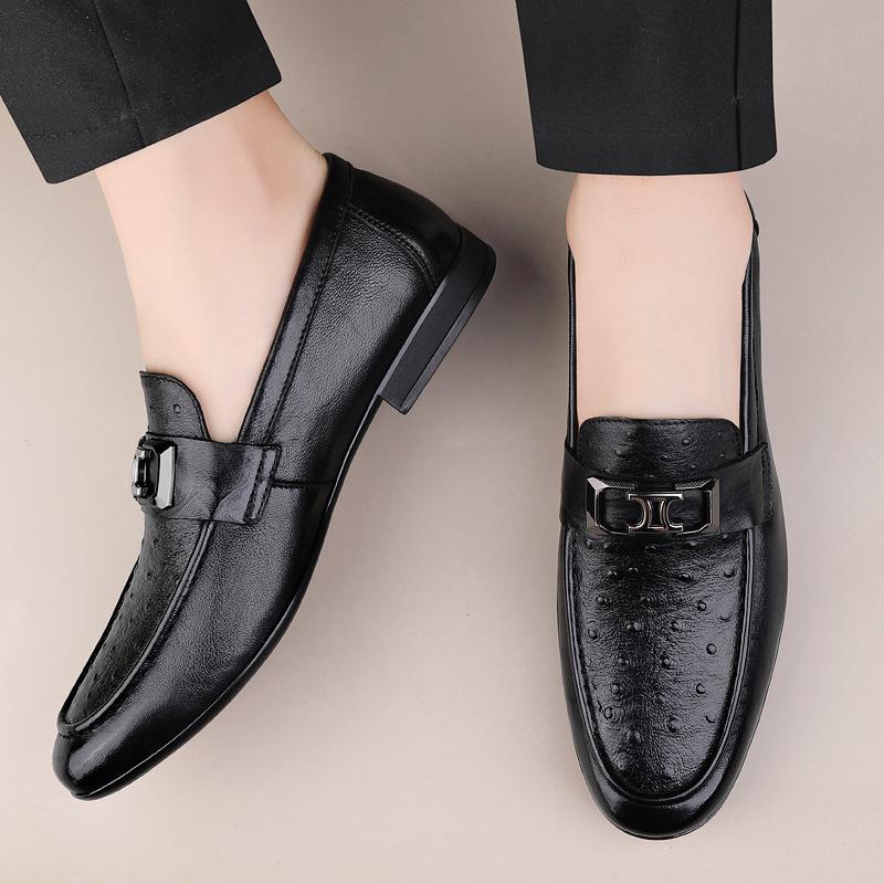 Echtes Leder Freizeitschuhe Herren Neuer Trend Gesellschaftliche Business-Kleiderschuhe Freizeitspaziergang Herren Slipper Flache Schuhe Klassische Elegante Loafer