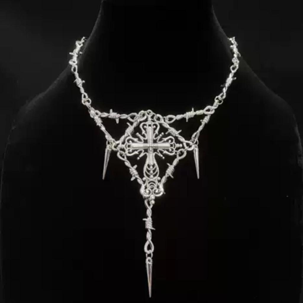 Pendant Thorns Cross Clavicle Chain Heart Hip Hop Disco Cool Style Necklace
