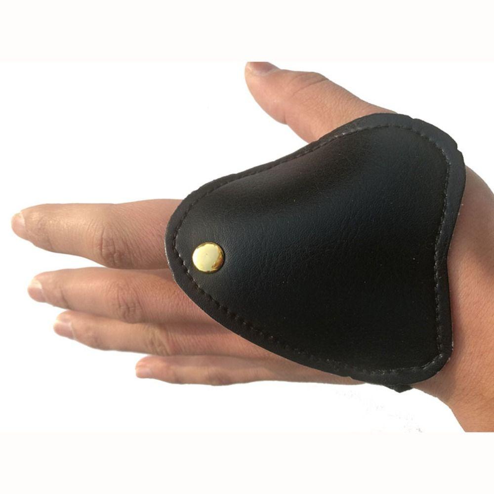 

PU Leather Adjustable Elastic Band Adjustable Hunting Accessory Archery Finger Protector Unisex чорний
