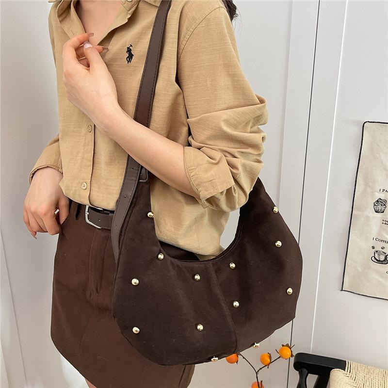 Spring New Women Shoulder Bags Matte Textured Crescent Bag Fashi Rhineste Retro Suede Comfortable Texture Crossbody Bag