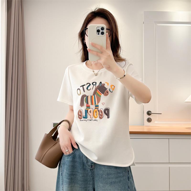 

Summer 2026 Plus Size Women s Colorful Horse Print Short Sleeve T-shirt Fashionable and Versatile Pullover 4XL білий
