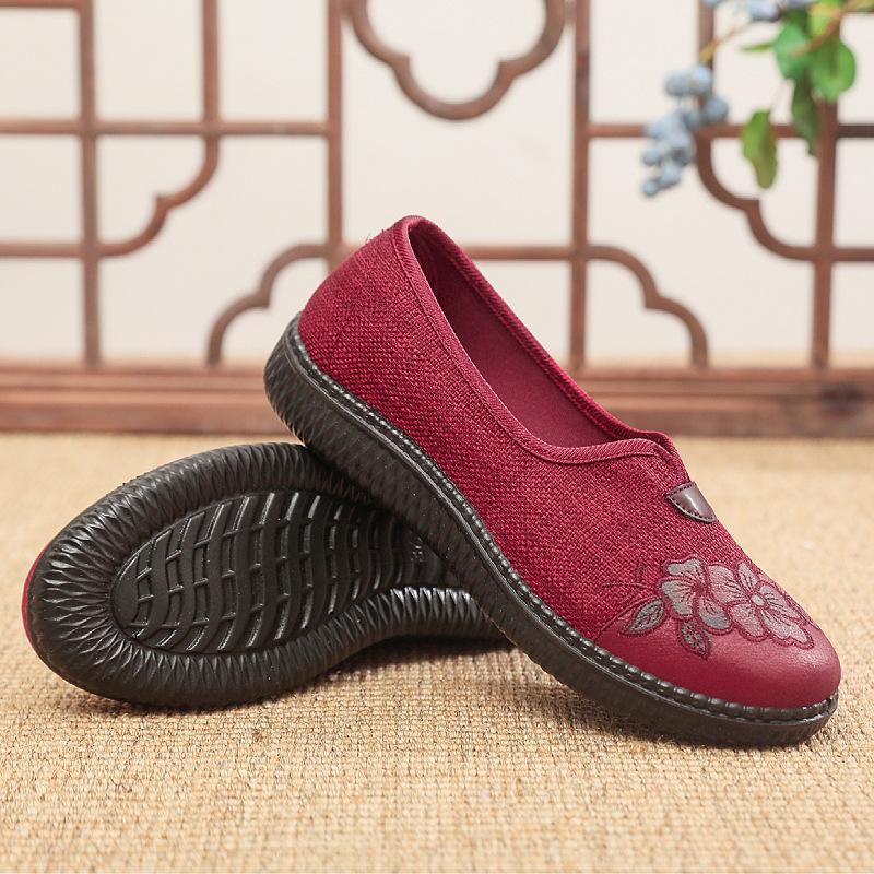 New spring and autumn cloth shoes women's soft-soled elderly shoes non-slip shoes