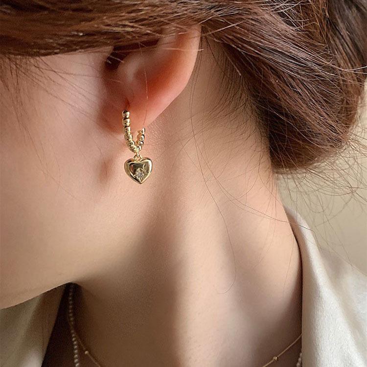 Hoop Gold Heart Earrings For Women Contemporary Geometric Circle Design