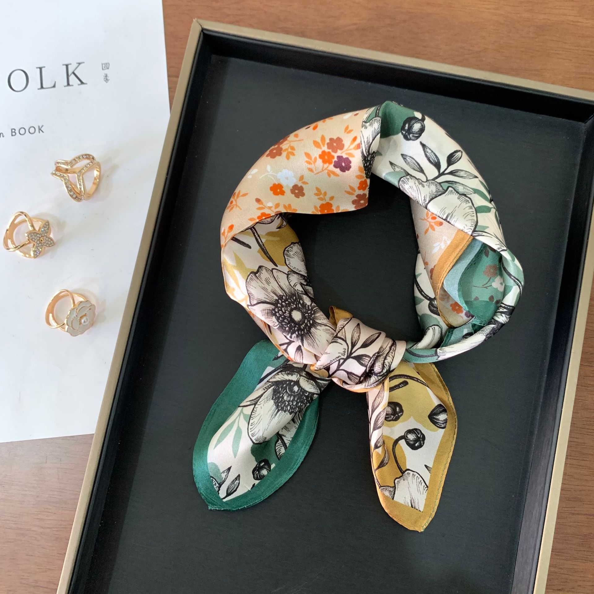 Green small floral 100% mulberry silk silk scarf women s Hangzhou silk silk scarf spring and autumn versatile scarf small square scarf 53-53