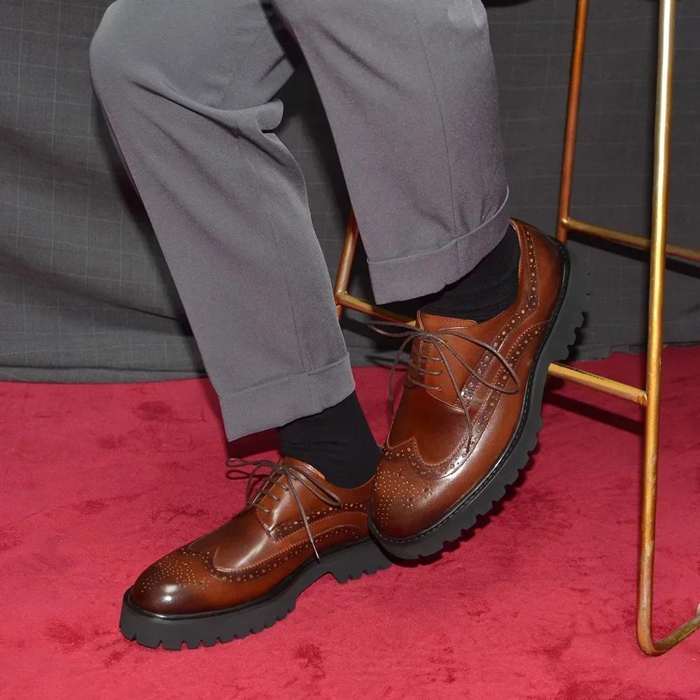 Pánské společenské boty Derby s měkkou masivní podrážkou, z pravé kůže, styl Brogue Wingtip Oxford, neformální business, boty pro zvýšení postavy, moderní muž