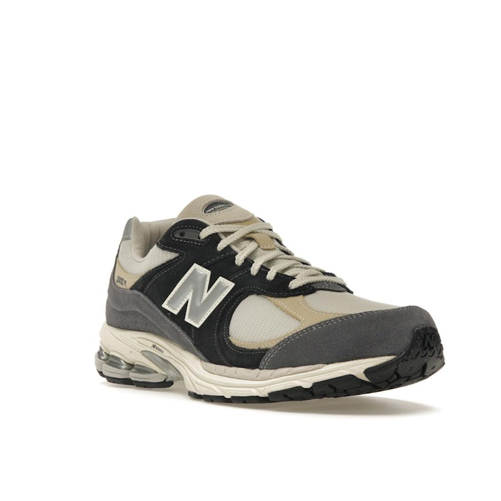 New Balance 2002R Magnet Timberwolf Unisex Sneakers Grey M2002RSH