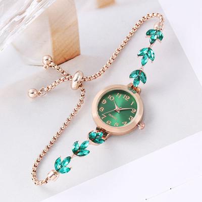 Orologio da polso con bracciale a maglie a catena con quadrante rotondo da donna con strass