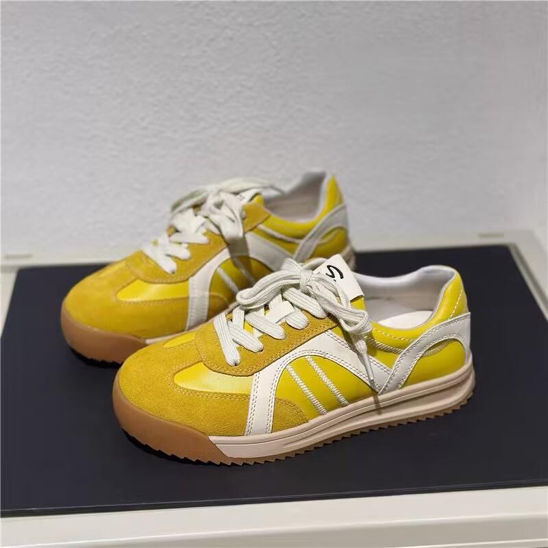 

2025 spring new retro niche thick-soled German training shoes women s super fire outdoor sports shoes versatile board shoes little white shoes 35 жёлтый
